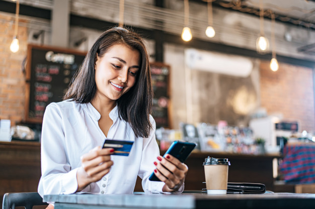 Comment la banque mobile gagne des positions face aux banques de détail ?